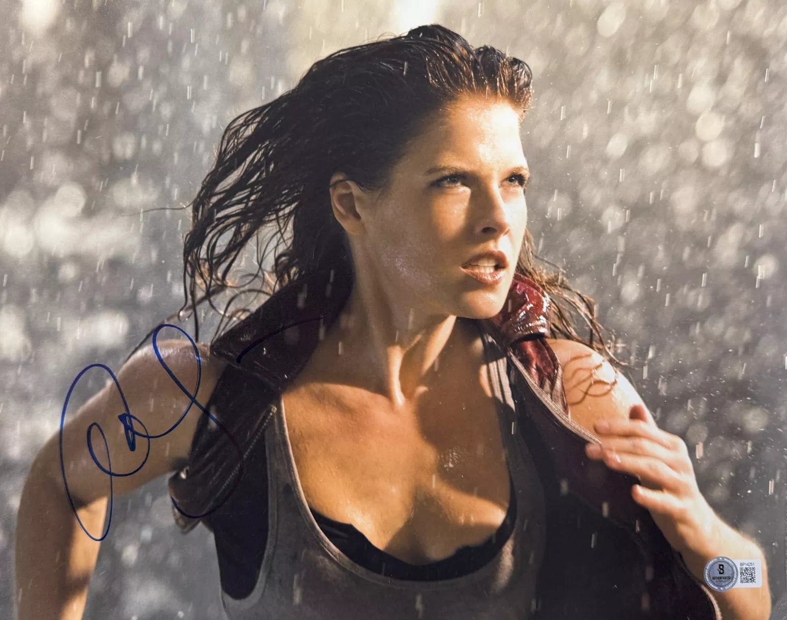 Ali Larter Signed 11x14 Photo from Resident Evil Beckett COA - Item #3