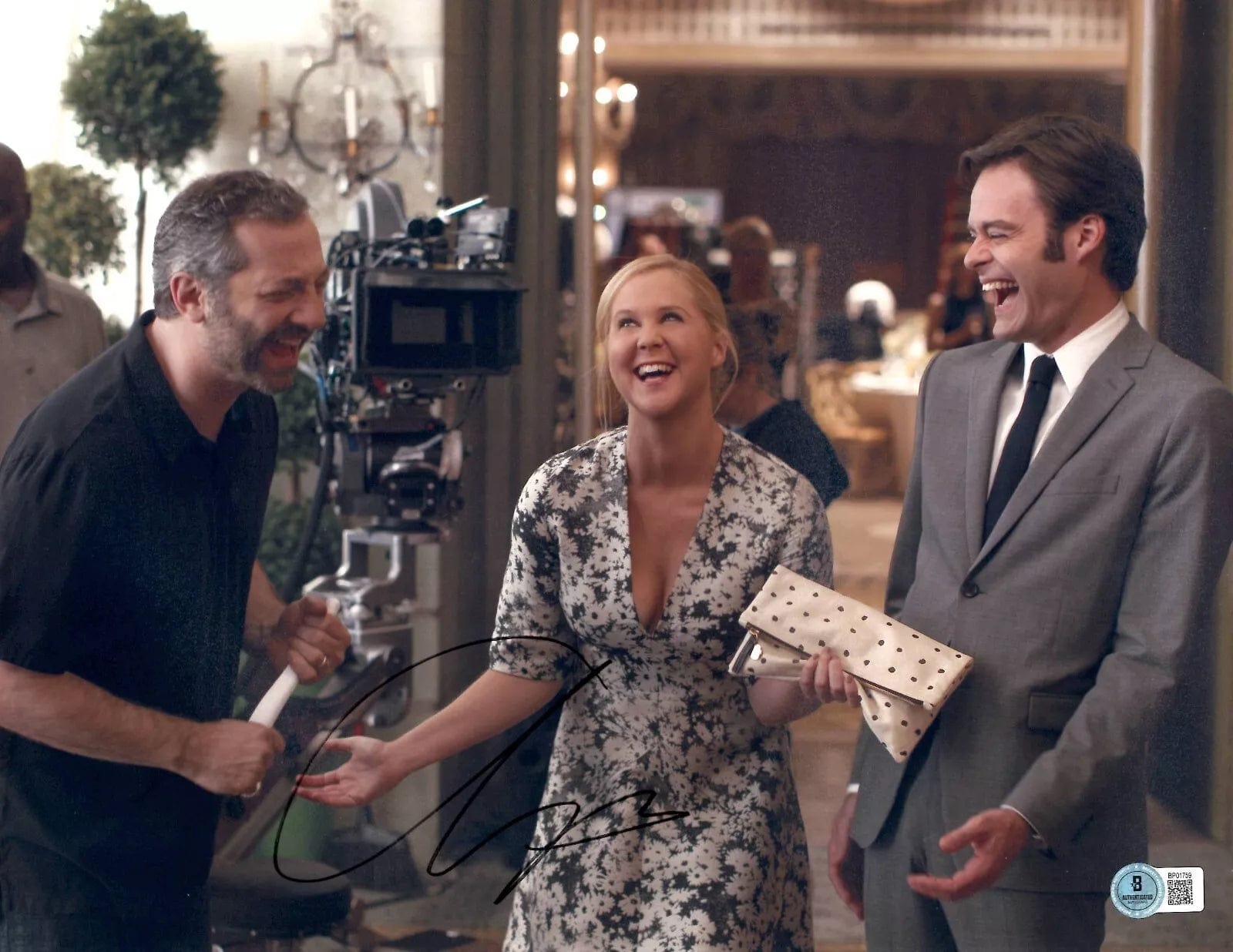 Amy Schumer Signed 11x14 Photo from Trainwreck Beckett COA - Item #2