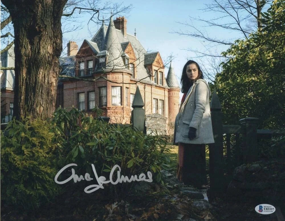 Ana de Armas Signed 11x14 Photo from Knives Out Beckett COA - Item #2