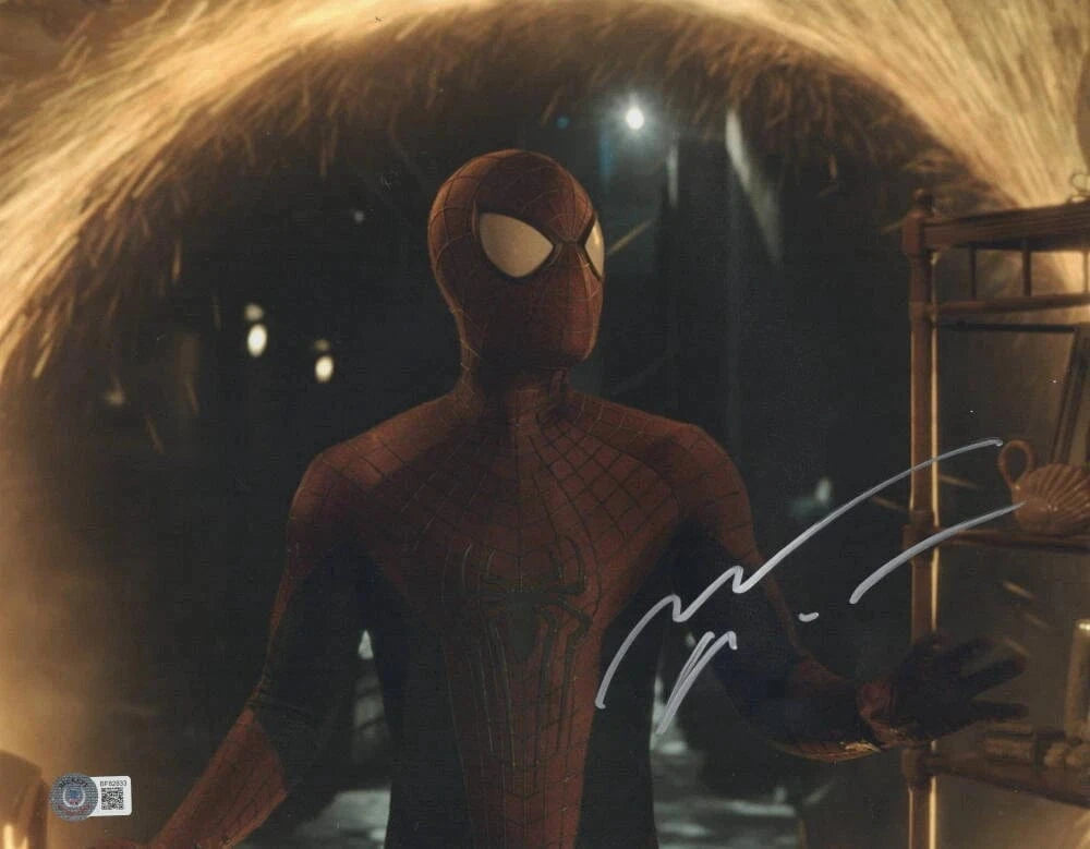 Andrew Garfield Signed 11x14 Photo from Spider-Man Beckett COA - Item #3