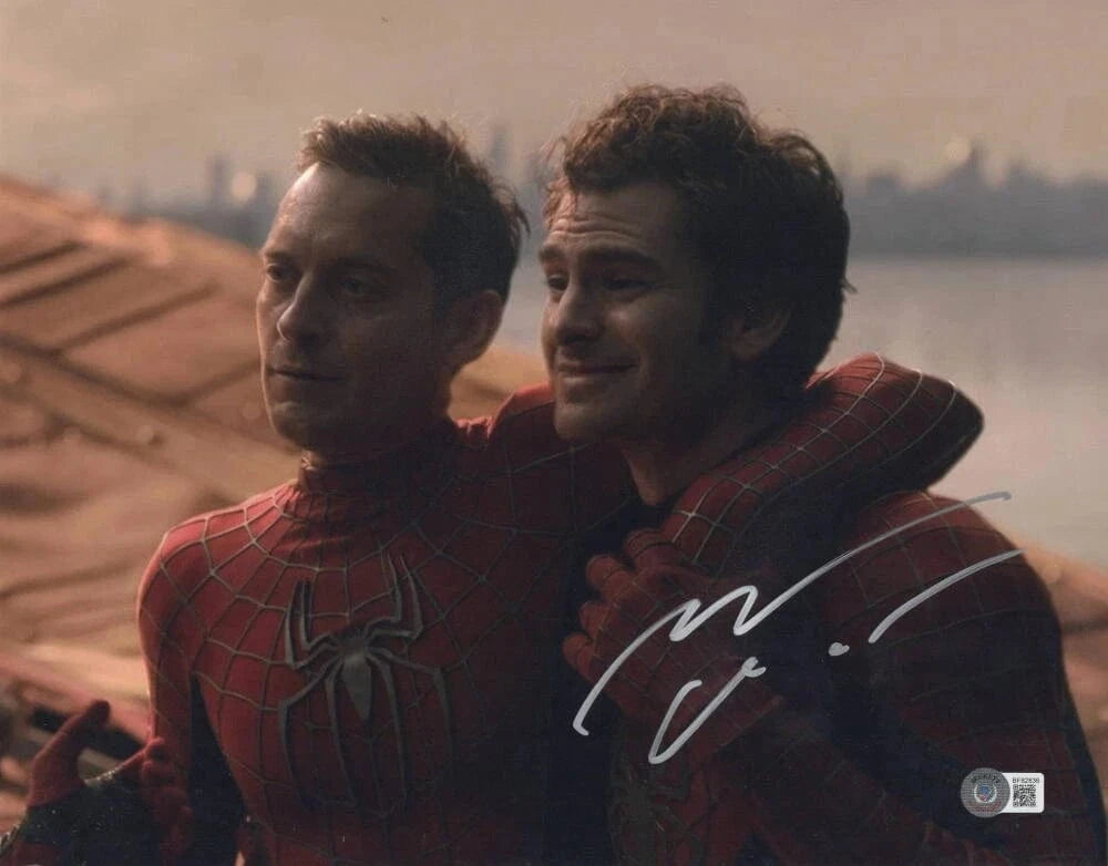Andrew Garfield Signed 11x14 Photo from Spider-Man Beckett COA - Item #4