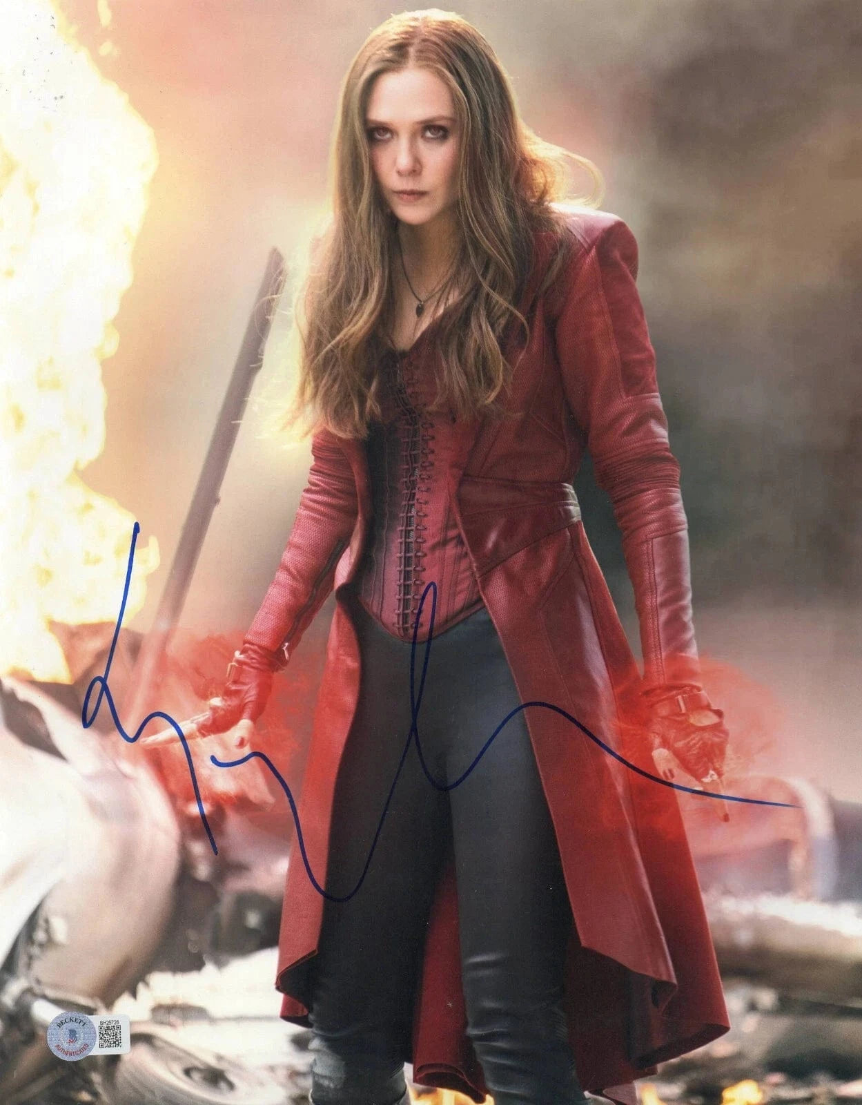 Elizabeth Olsen Signed 11x14 Photo from Wanda Vision Beckett COA - Item #3