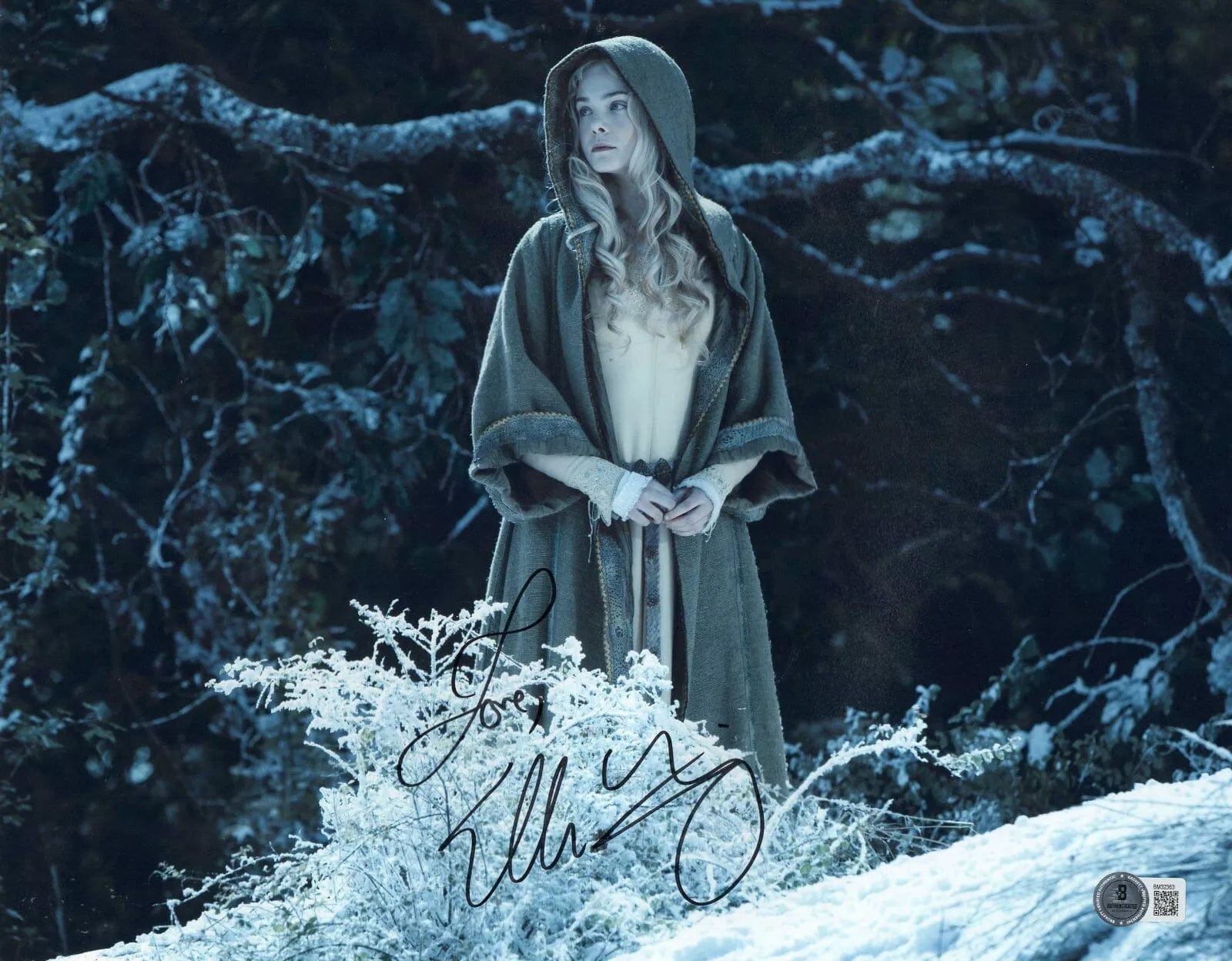 Elle Fanning Signed 11x14 Photo from Maleficent Beckett COA - Item #1
