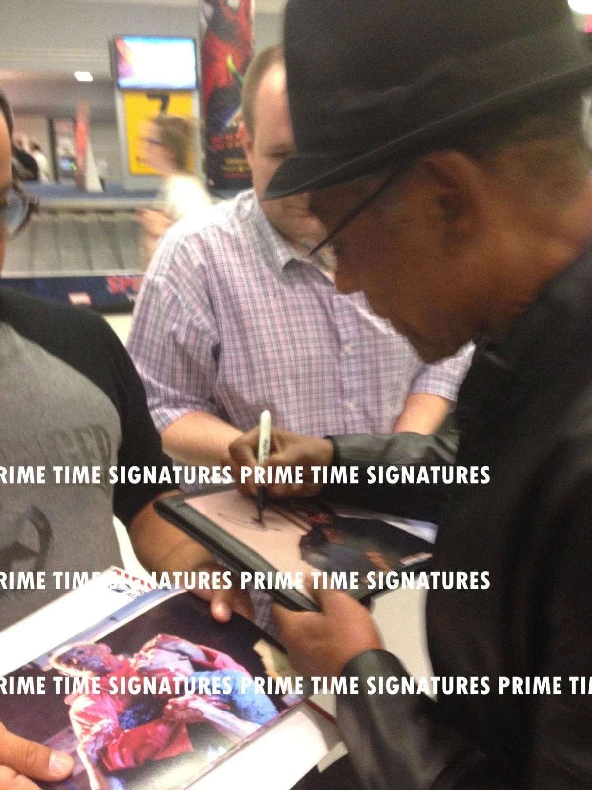 Giancarlo Esposito Signed 8x10 Photo from Breaking Bad Certified Authentic - Item #5 - Detail View