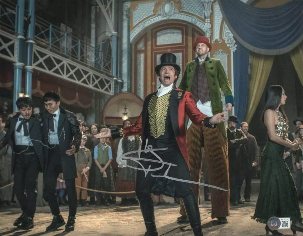 Hugh Jackman Signed 11x14 Photo from The Greatest Showman Beckett COA - Item #2