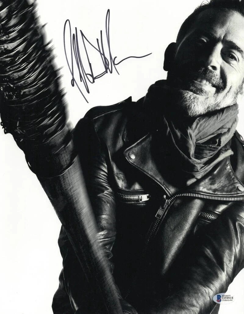 Jeffrey Dean Morgan Signed 11x14 Photo from The Walking Dead Beckett COA - Item #13