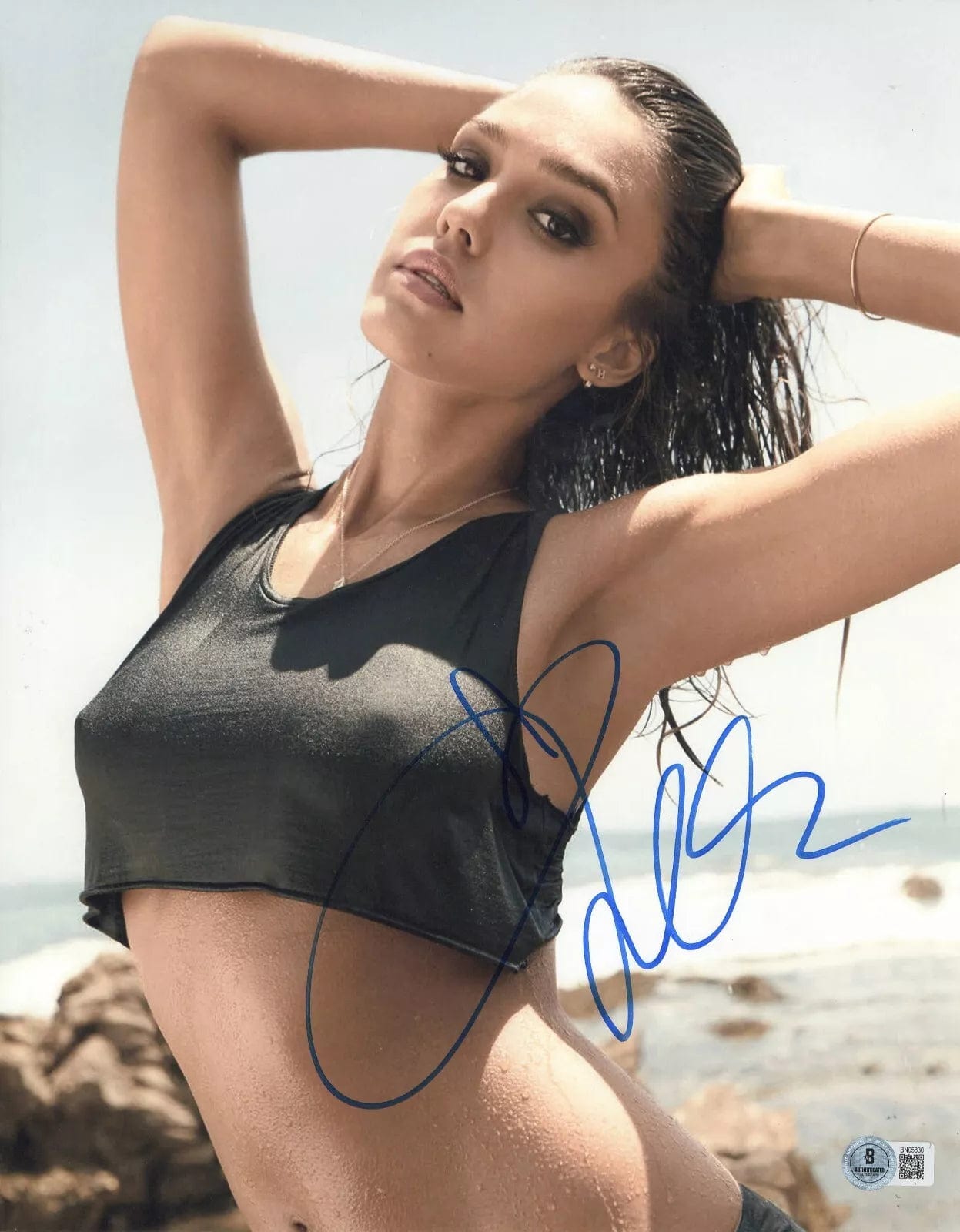 Jessica Alba Signed 11x14 Photo Beckett COA - Item #4