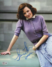 Lea Thompson Signed 11x14 Photo from Back to the Future Beckett COA - Item #4