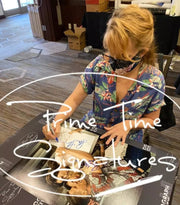 Lea Thompson Signed 11x14 Photo from Back to the Future Beckett COA - Item #3 - Detail View