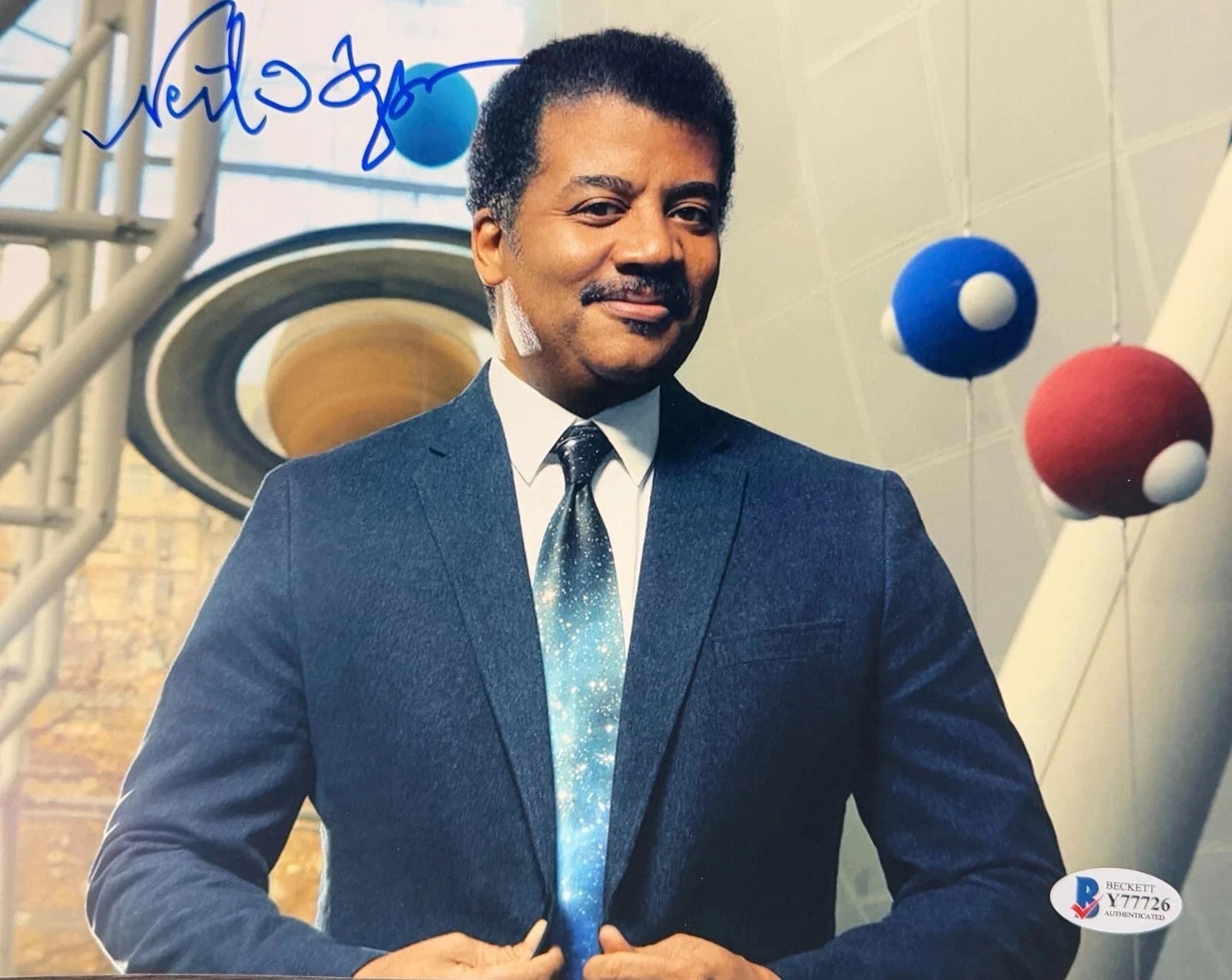 Neil deGrasse Tyson Signed 8x10 Photo from Cosmos Beckett COA - Item #3