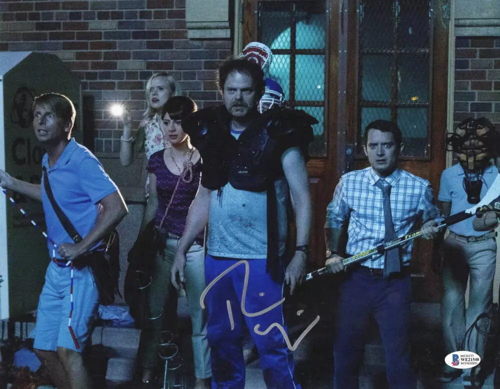 Rainn Wilson Signed 11x14 Photo from Cooties Beckett COA