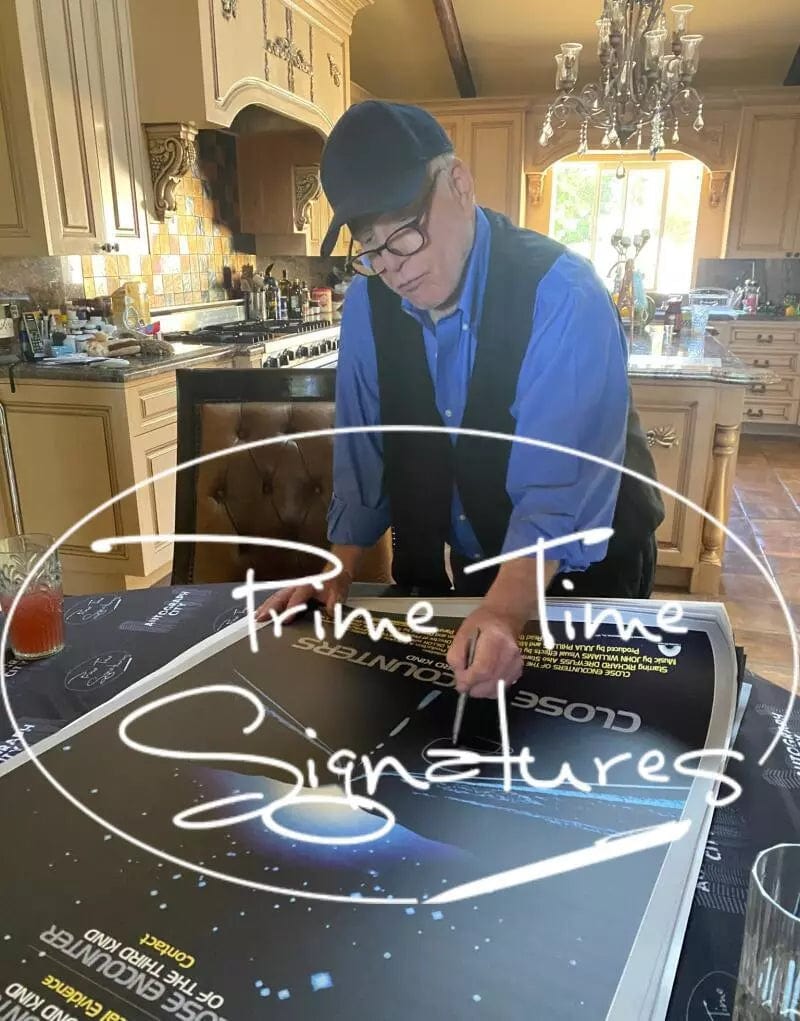 Richard Dreyfuss Signed Poster from Close Encounters of the Third Kind Beckett COA - Item #1 - Detail View