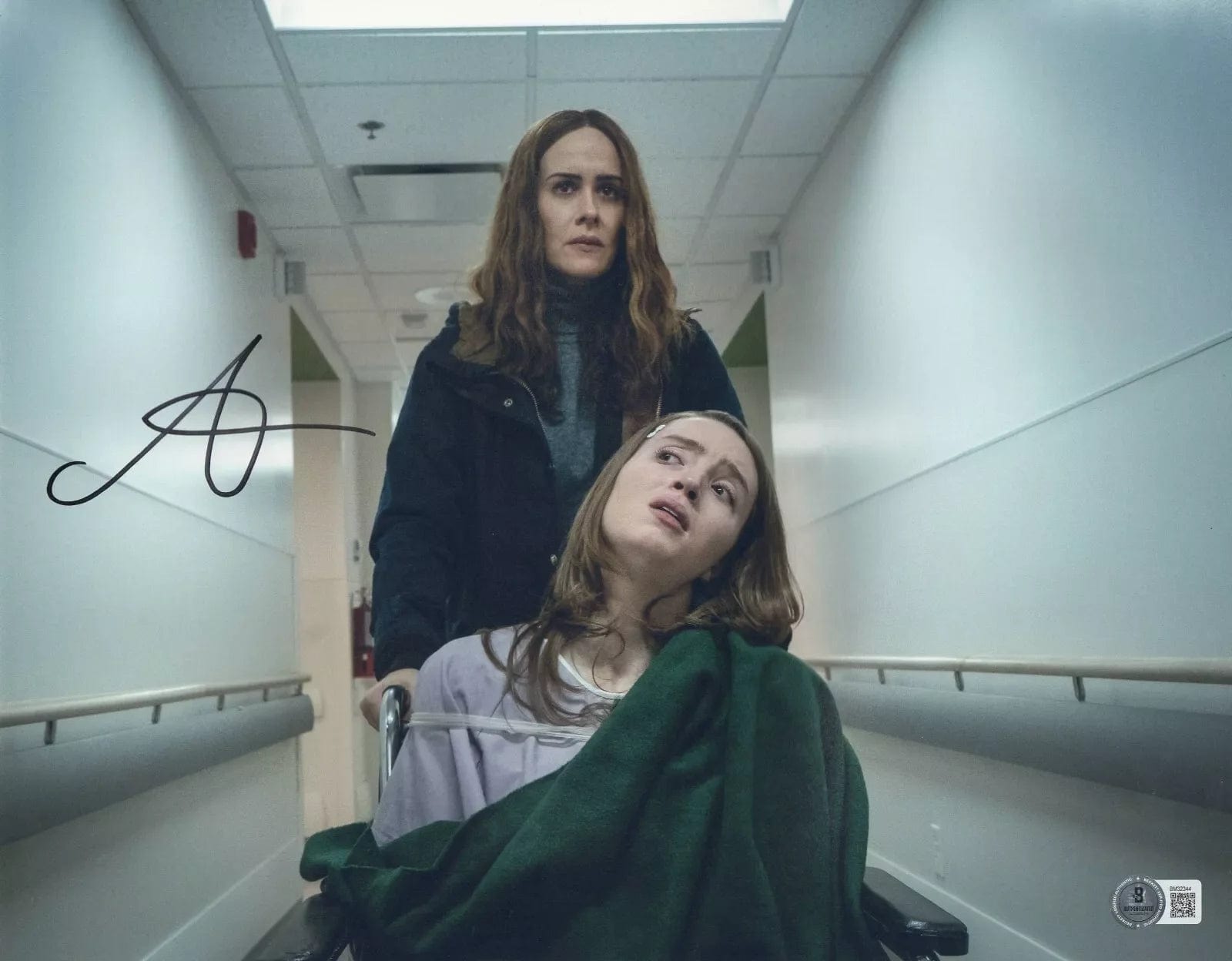 Sarah Paulson Signed 11x14 Photo from Run Beckett COA