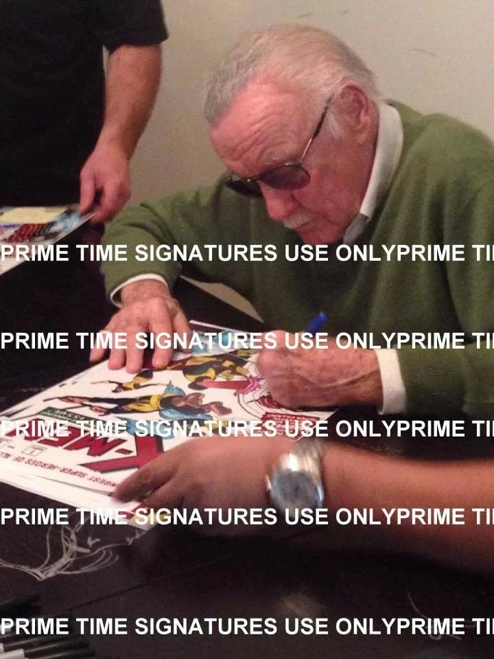 Stan Lee Signed 12x18 Photo from Spider-Man Certified Authentic - Detail View