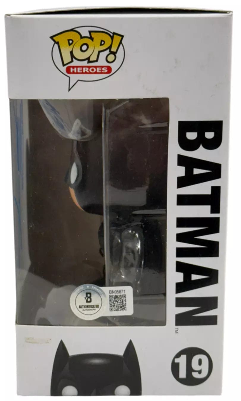 Anne Hathaway Signed Funko from The Dark Knight Rises Beckett COA - View 7