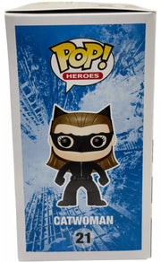 Anne Hathaway Signed Funko from The Dark Knight Rises Beckett COA - View 13