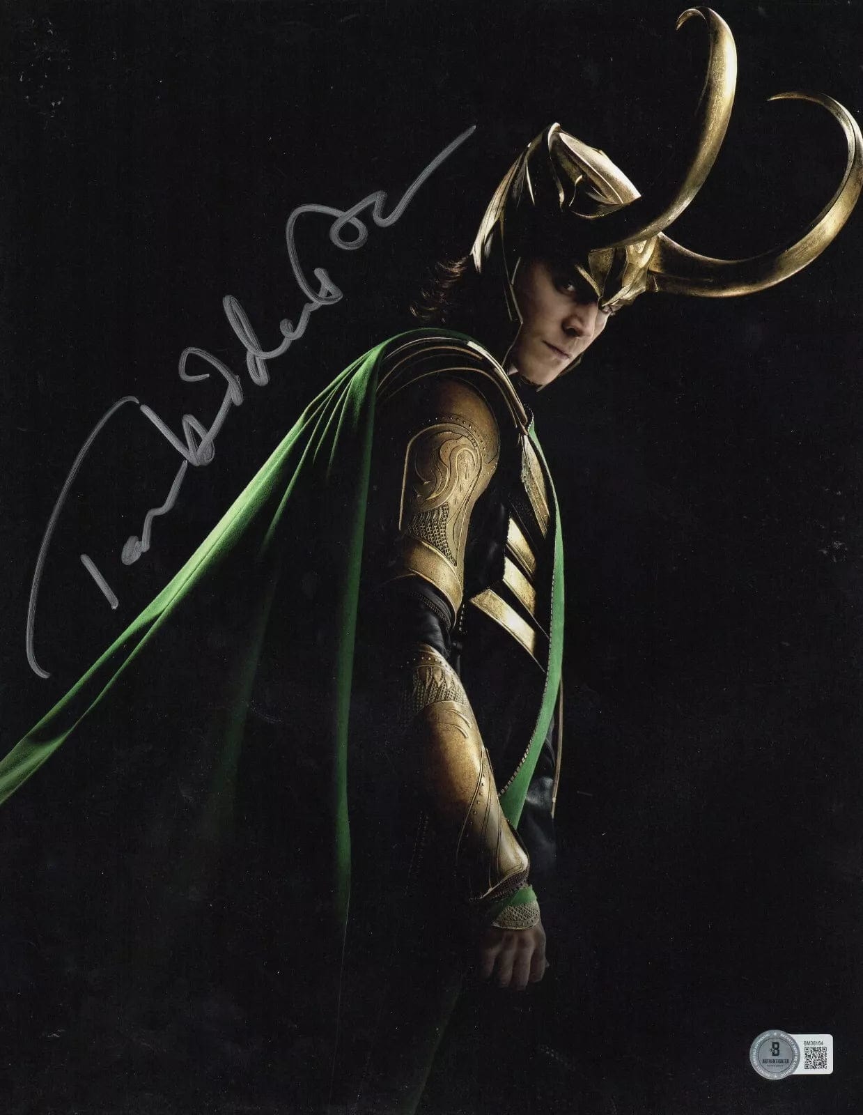 Tom Hiddleston Signed 11x14 Photo from The Avengers Beckett COA - Item #2