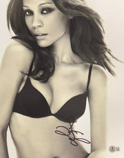 Zoe Saldana Signed 11x14 Photo Beckett COA - Item #2