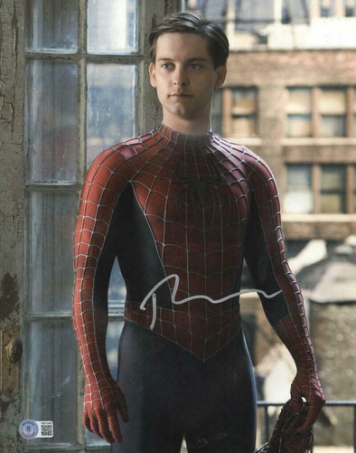 Tobey Maguire Authentic Autographed 11x14 Photo
