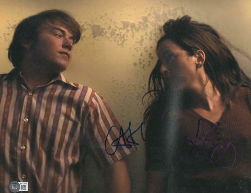Alana Haim Signed 11x14 Photo from Licorice Pizza Beckett COA - Item #2