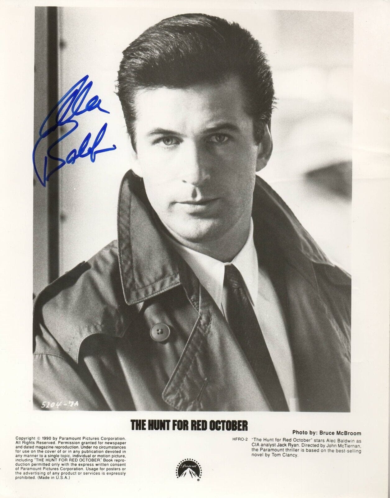 Alec Baldwin Signed 8x10 Photo from The Hunt for Red October Beckett COA