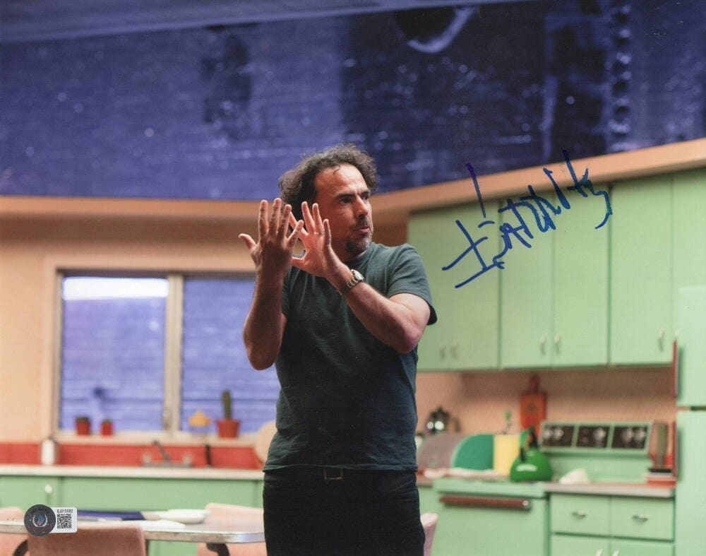 Alejandro González Iñárritu Signed 11x14 Photo Beckett COA - Item #1