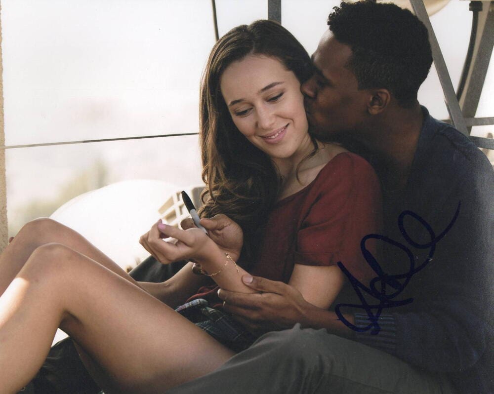 Alycia Debnam Carey Signed 8x10 Photo from Fear the Walking Dead Certified Authentic - Item #1