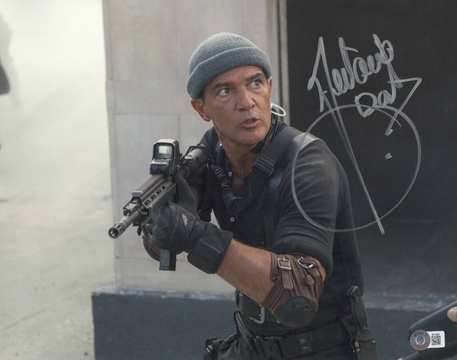 Antonio Banderas Signed 11x14 Photo from The Expendables Beckett COA - Item #1