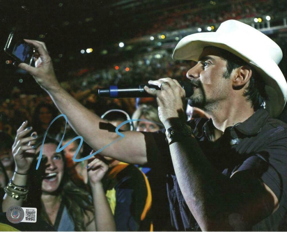 Brad Paisley Signed 8x10 Photo Beckett COA - Item #5