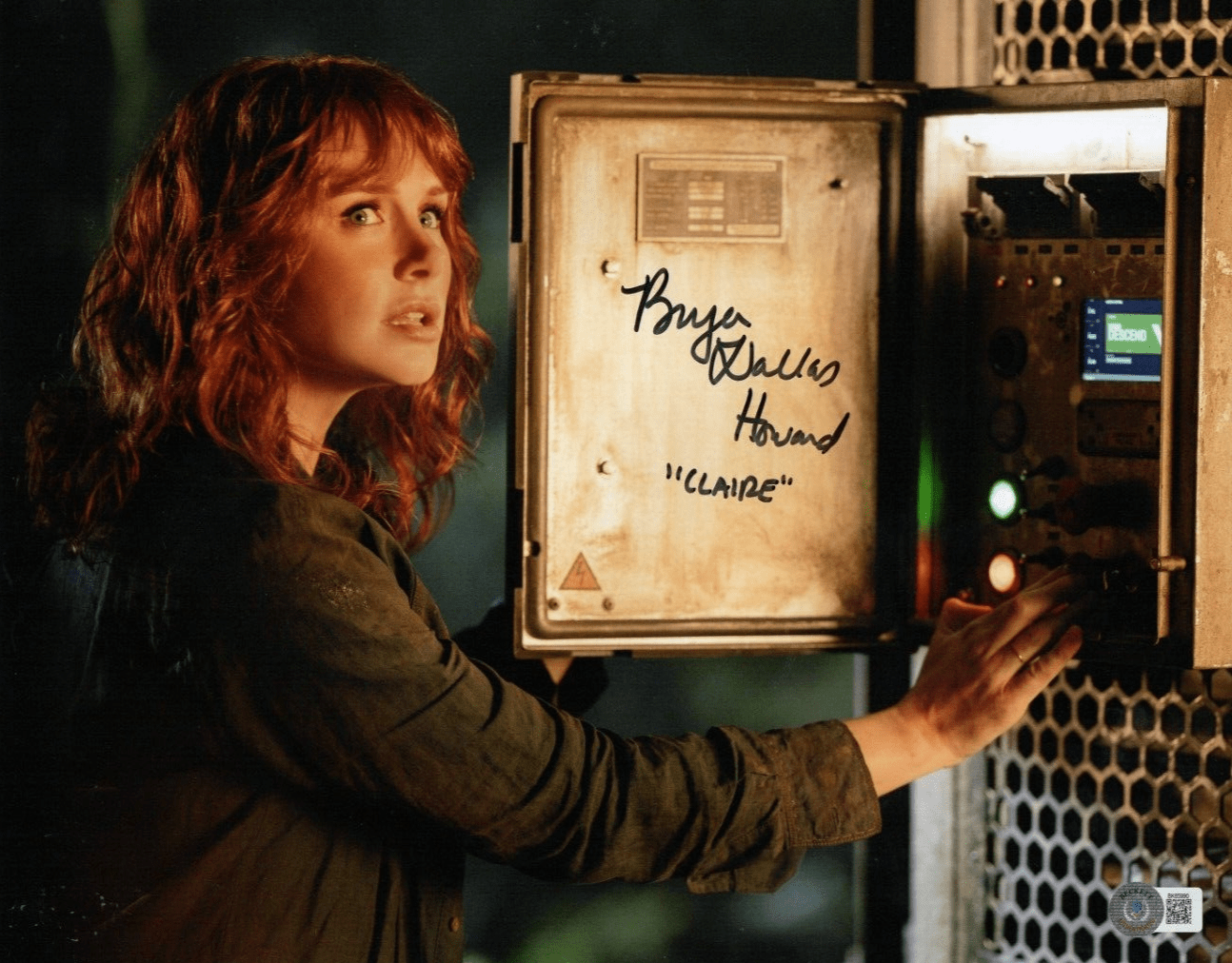 Bryce Dallas Howard Signed 11x14 Photo from Jurassic World Beckett COA - Item #1