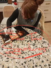 Bryce Dallas Howard Signed 11x14 Photo from Jurassic World Beckett COA - Item #1 - Detail View