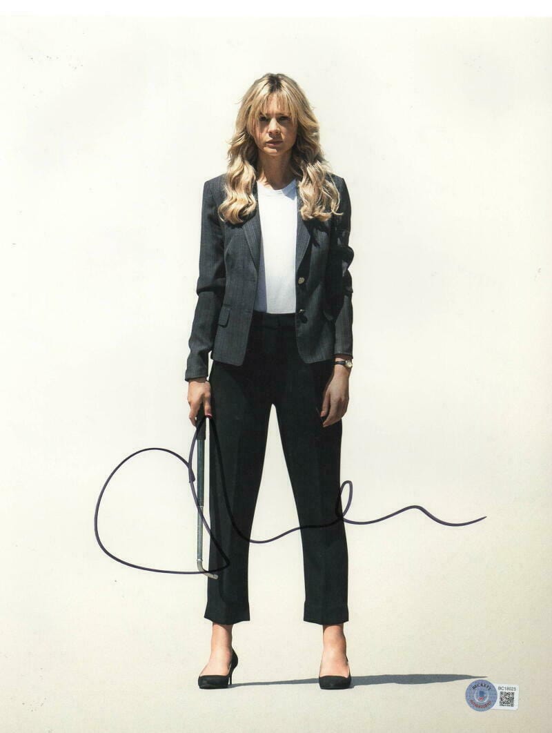 Carey Mulligan Signed 11x14 Photo from An Education Beckett COA - Item #3
