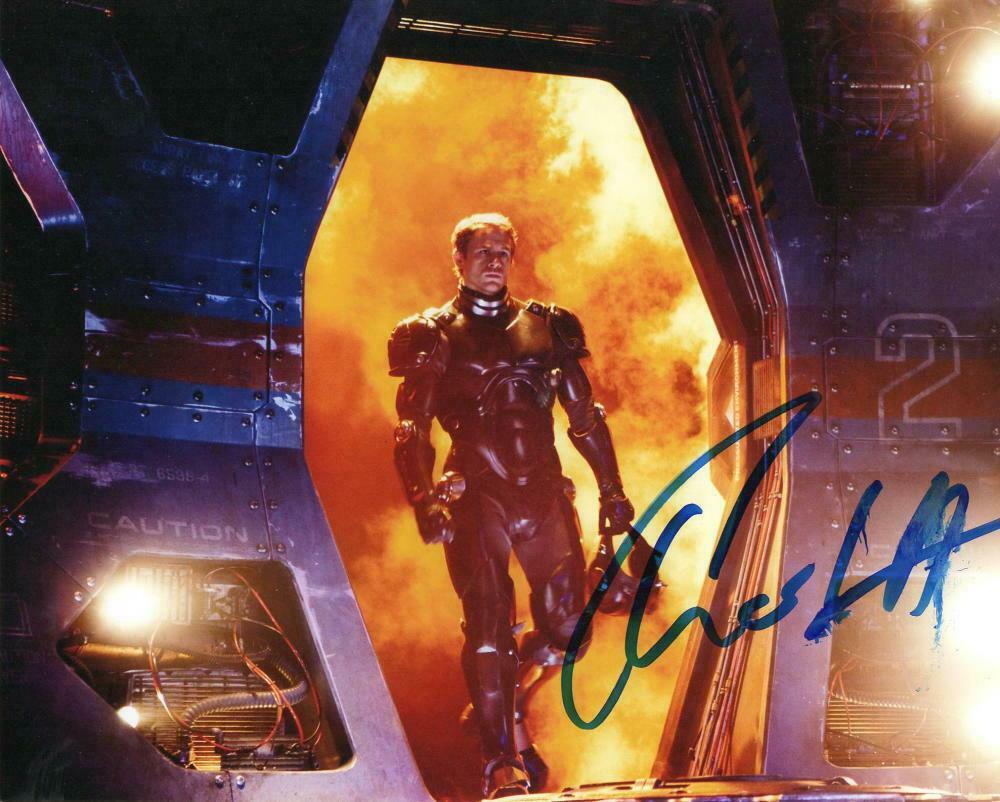 Charlie Hunnam Authentic Autographed 8x10 Photo - Prime Time Signatures - TV & Film