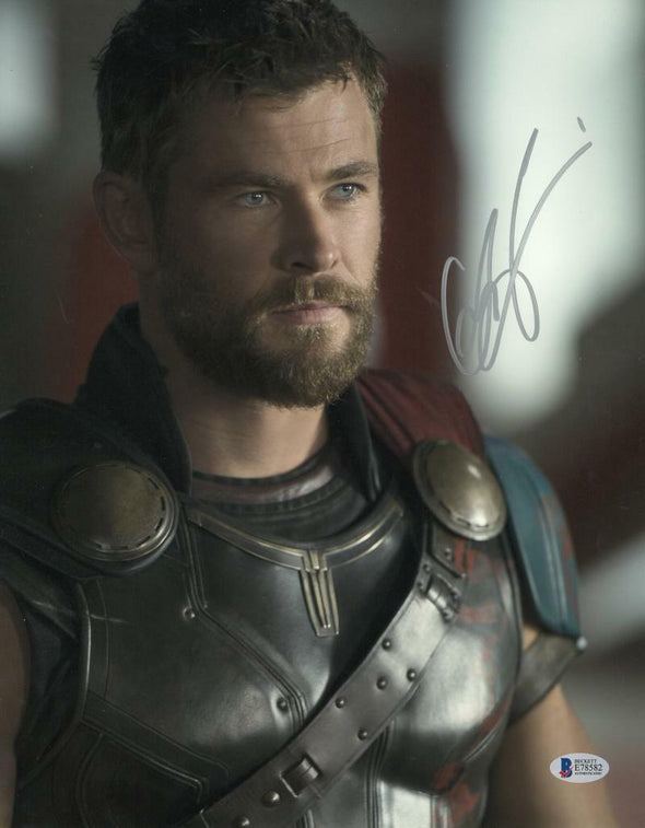 Chris Hemsworth Authentic Autographed 11x14 Photo - Prime Time Signatures - TV & Film