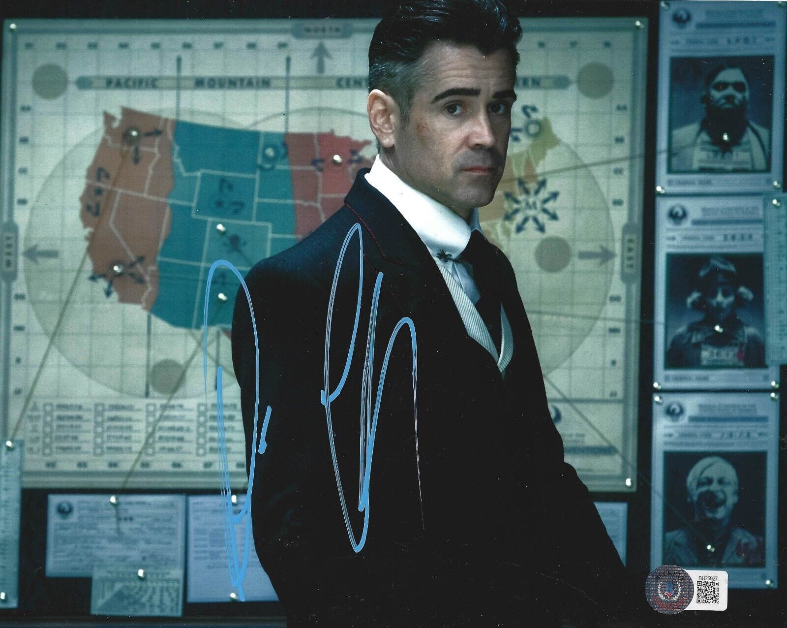 Colin Farrell Signed 8x10 Photo from Fantastic Beasts Beckett COA - Item #3