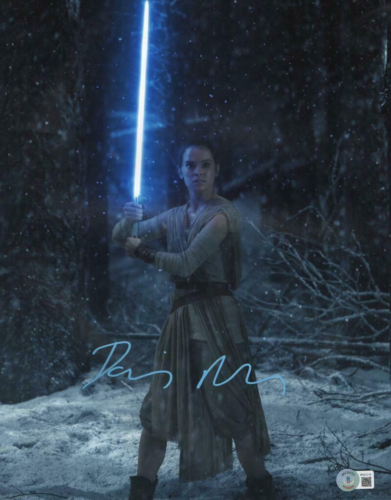 Daisy Ridley Signed 11x14 Photo from Star Wars Beckett COA - Item #2