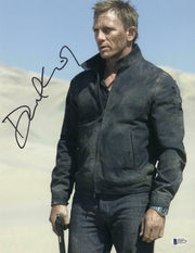 Daniel Craig Signed 11x14 Photo from James Bond Beckett COA - Item #24