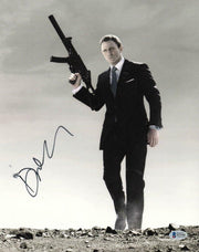 Daniel Craig Signed 11x14 Photo from James Bond Beckett COA - Item #18