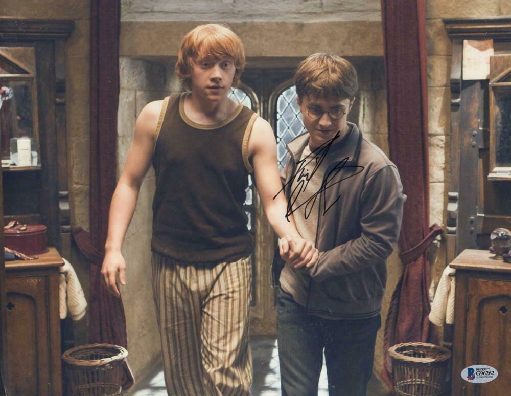 Daniel Radcliffe Signed 11x14 Photo from Harry Potter Beckett COA - Item #17