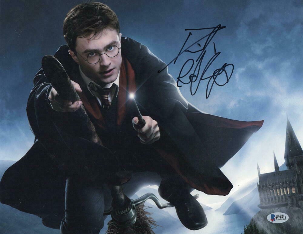 Daniel Radcliffe Signed 11x14 Photo from Harry Potter Beckett COA - Item #14