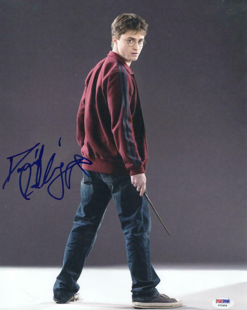 Daniel Radcliffe Signed 11x14 Photo from Harry Potter Certified Authentic - Item #2