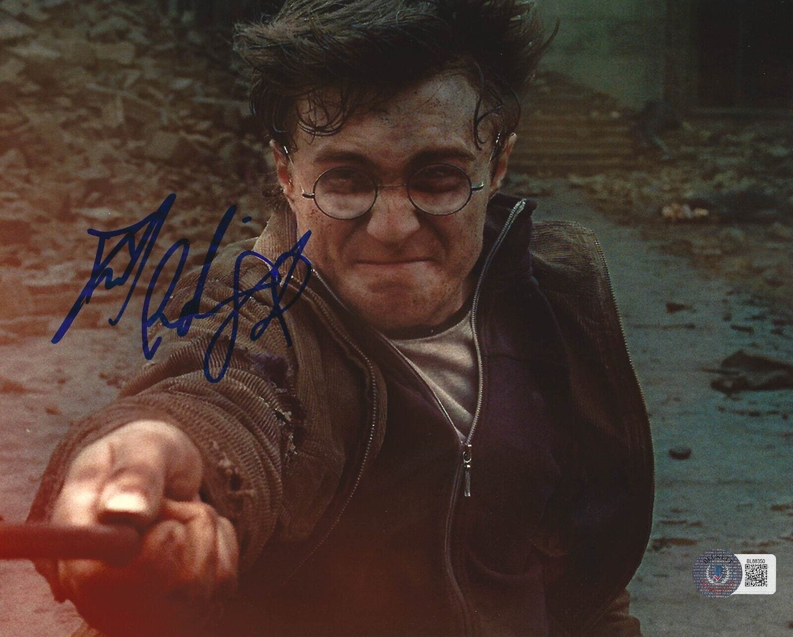Daniel Radcliffe Signed 8x10 Photo from Harry Potter Beckett COA - Item #5