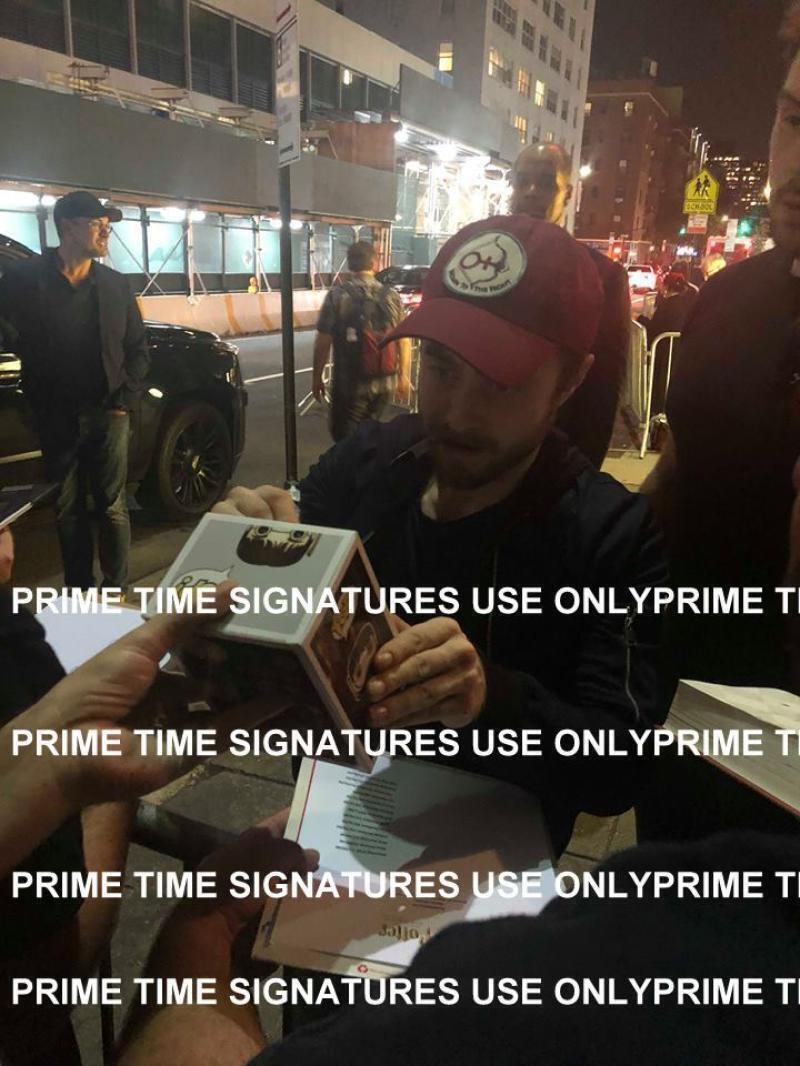 Daniel Radcliffe Signed Model Car from Harry Potter Beckett COA - Detail View