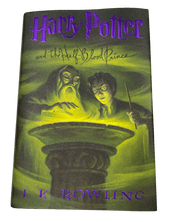 Daniel Radcliffe Signed Book from Harry Potter Beckett COA - Item #3 - Detail View