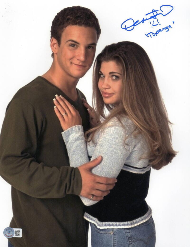 Danielle Fishel Signed 11x14 Photo from Boy Meets World Beckett COA - Item #6