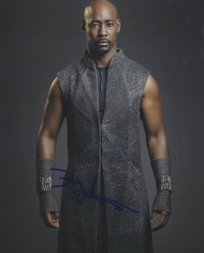 DB Woodside Signed 8x10 Photo from Lucifer Beckett COA
