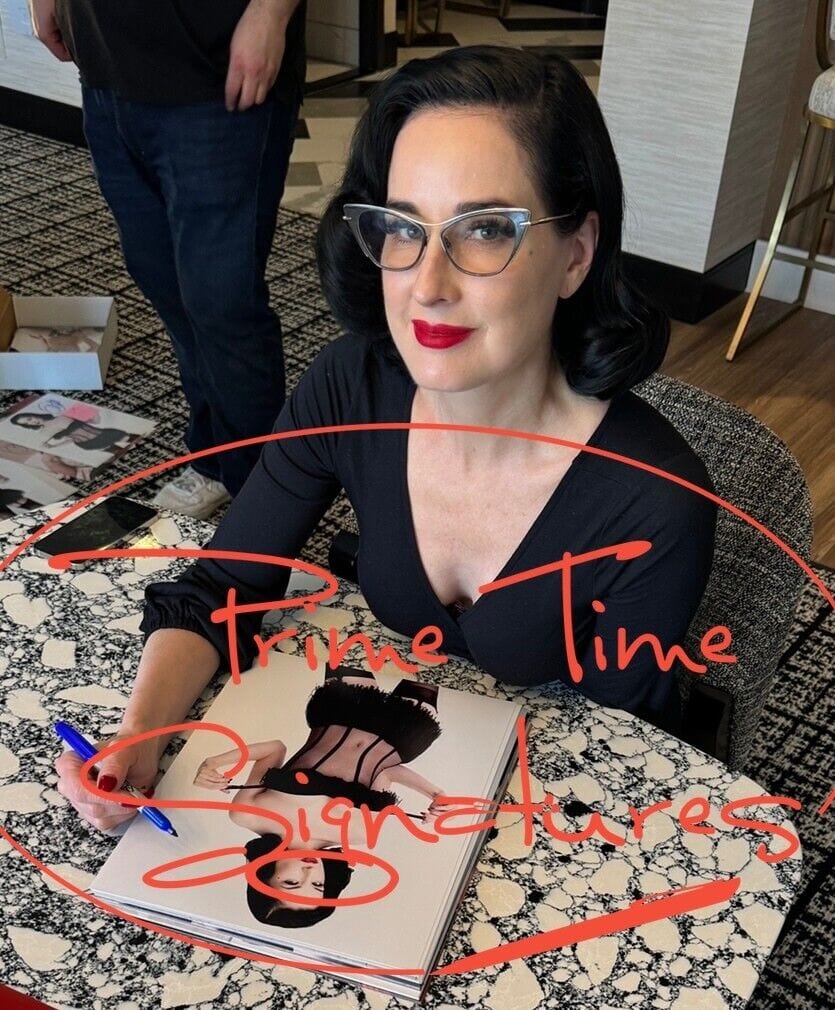 Dita Von Teese Signed 11x14 Photo Beckett COA - Item #28 - Detail View