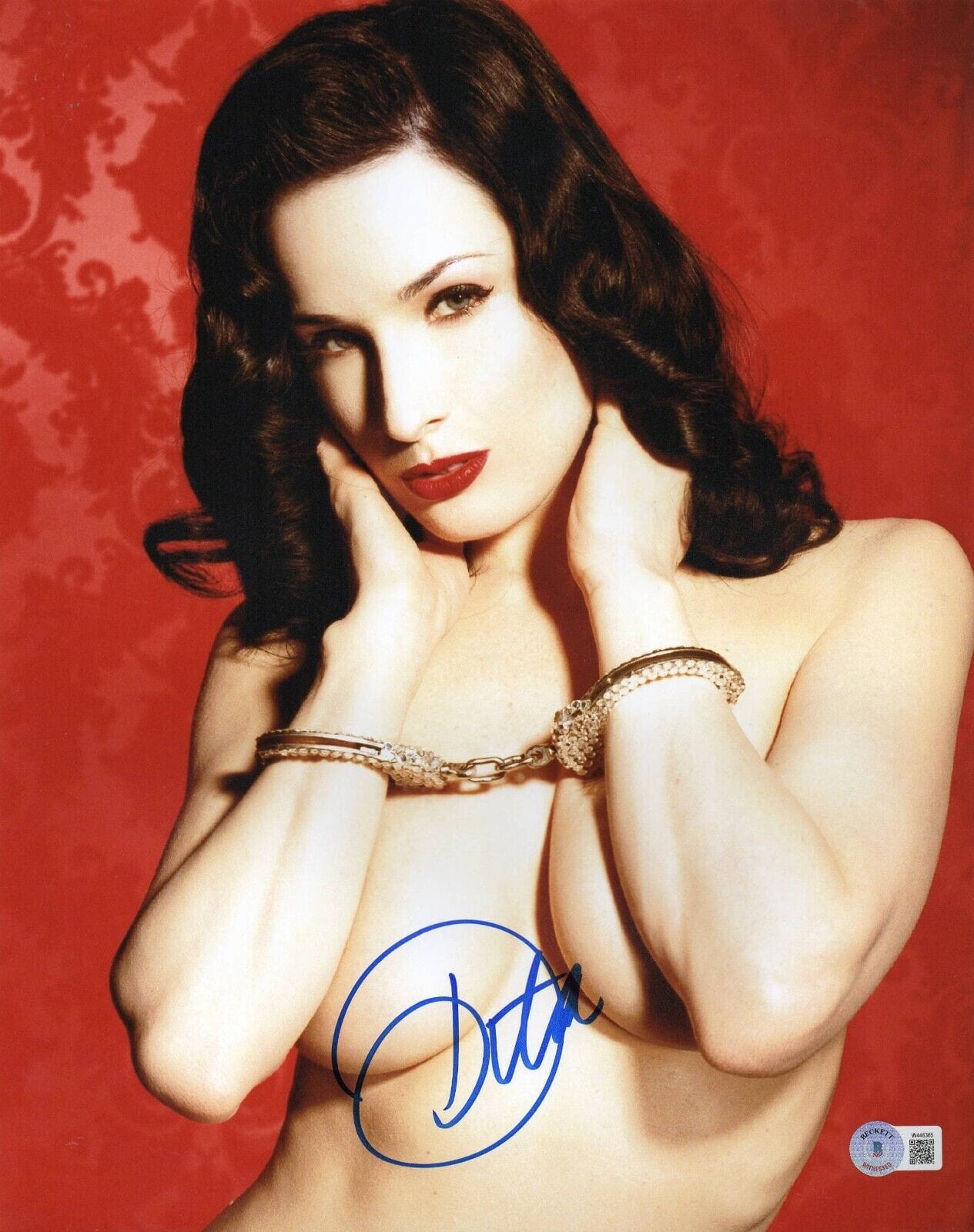 Dita Von Teese Signed 11x14 Photo Beckett COA - Item #25