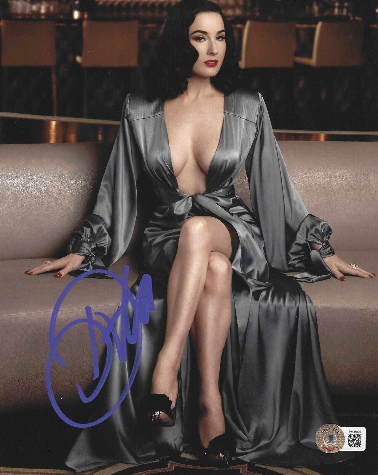 Dita Von Teese Signed 8x10 Photo Beckett COA - Item #2