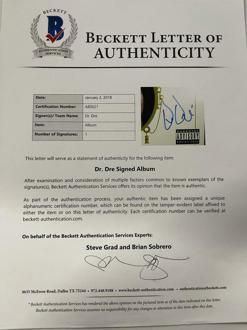 Dr. Dre Signed Vinyl Record Beckett COA - Detail View